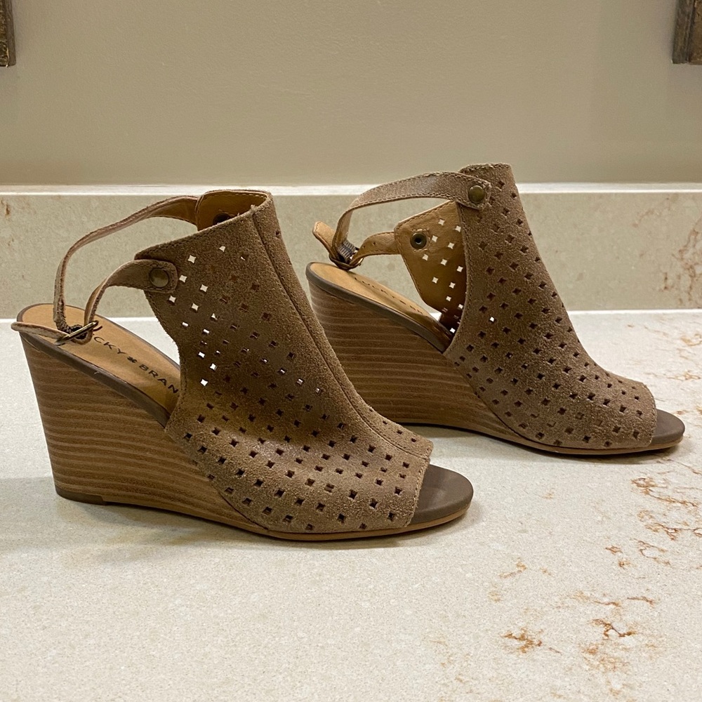 Lucky Brand Rigina Leather Cutout Wedge Sandals